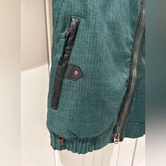 Volcom ’Cache Jacket’ - Picture 4 of 10